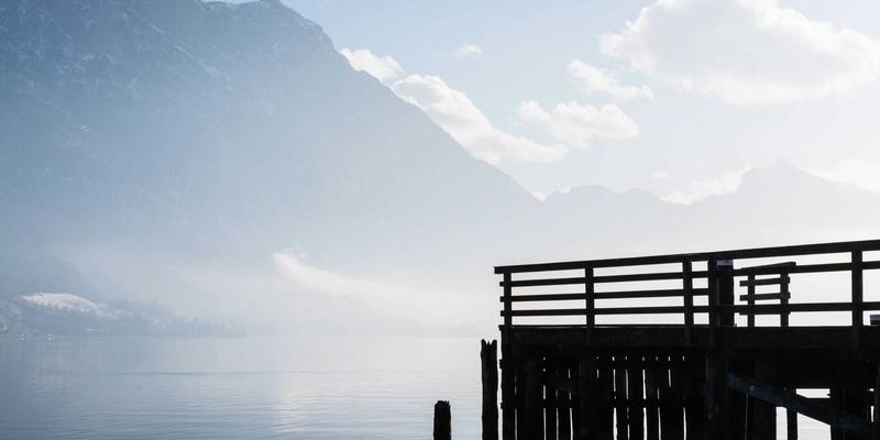 多云与混合云网络互联实战：VPC对等连接、云联网与SD-WAN的技术选型指南